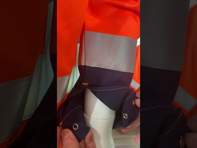 Os macacões de trabalho reflexivos do babador do homem 250GSM CVC com cintas ajustáveis abraçam curvaturas